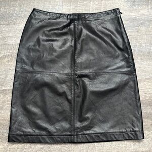 Ann Taylor 100% Leather Skirt Mid Length Women’s Size 6P